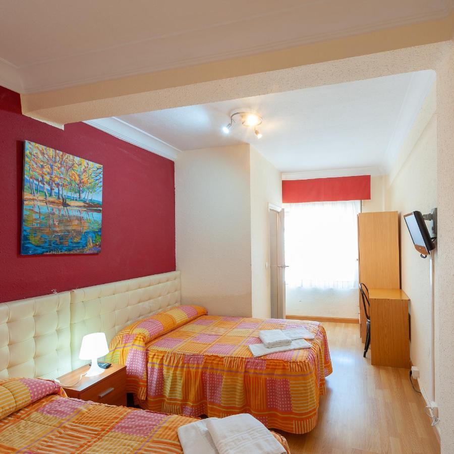 Burgo Hostal Manjon מראה חיצוני תמונה