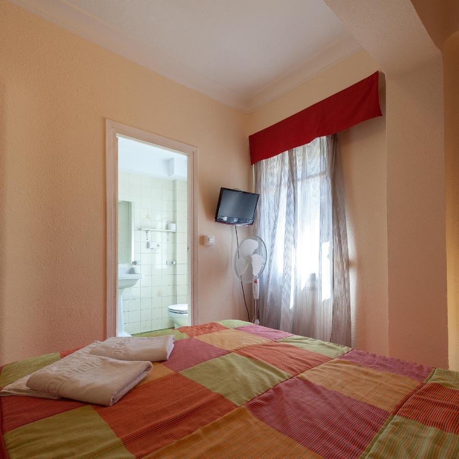 Burgo Hostal Manjon מראה חיצוני תמונה