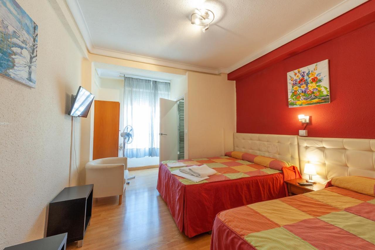 Burgo Hostal Manjon מראה חיצוני תמונה