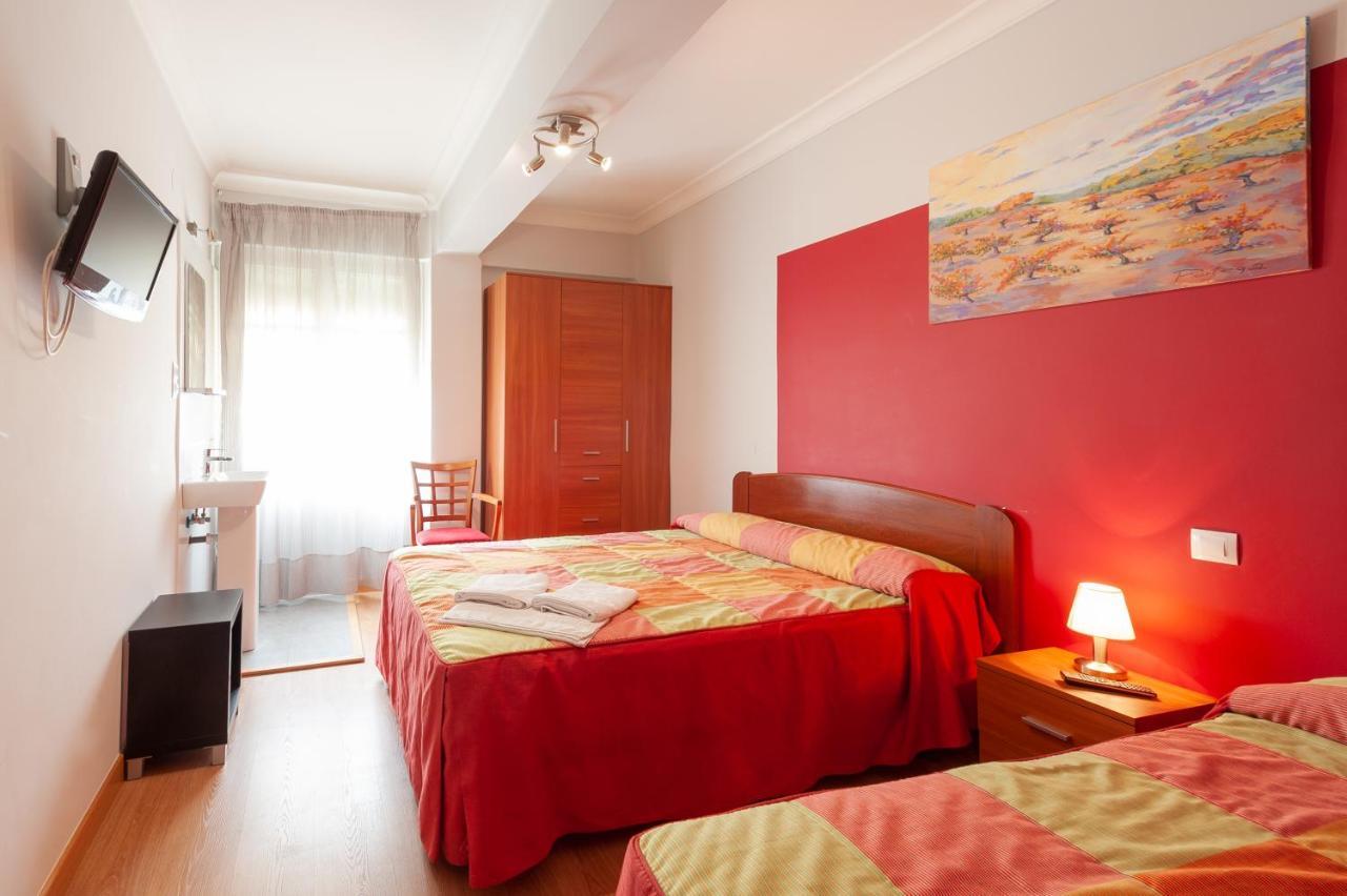 Burgo Hostal Manjon מראה חיצוני תמונה